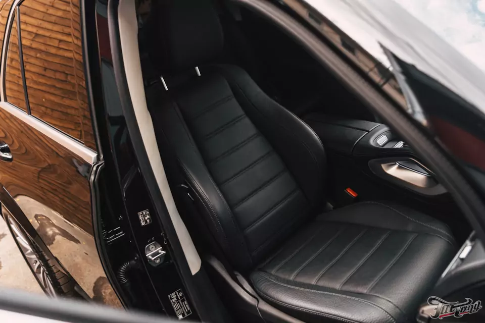Химчистка салона для Mercedes GLE 400d